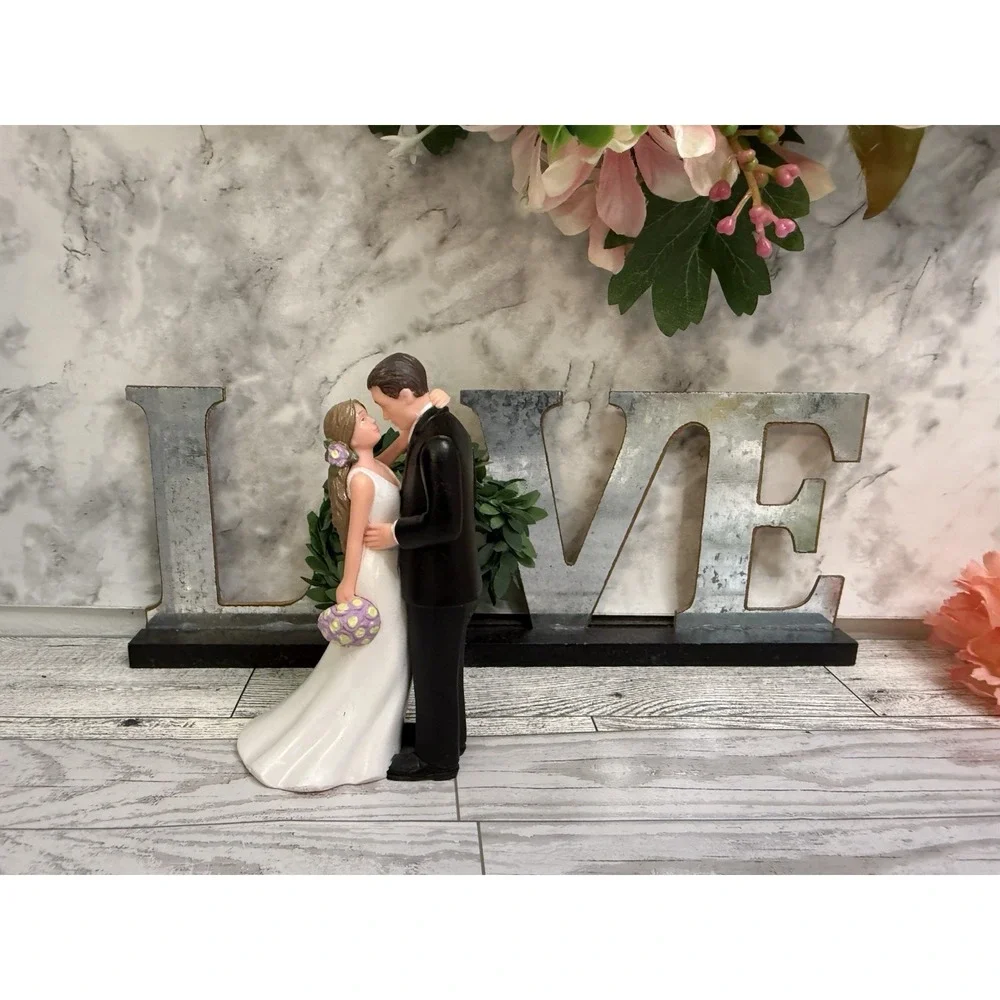 Vintage Bride and Groom 4.5